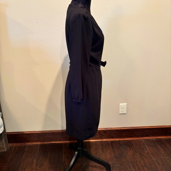 J. Crew Black Classic Wrap Dress, size 2, Closet Staple LBD Office Church Event - Picture 13 of 14